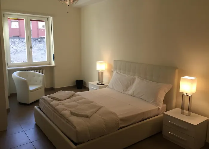 3Jolie Rooms